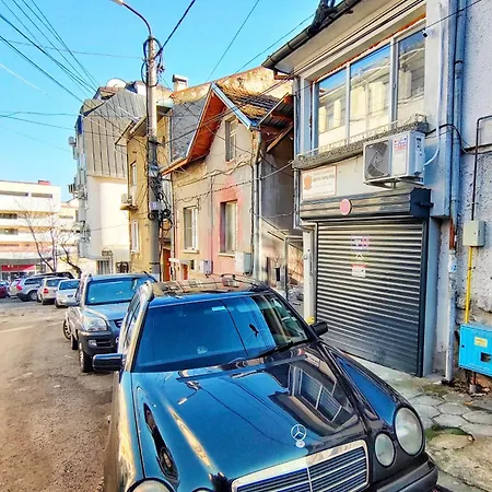 Flat In The Center Of Velikotarnovo,garibaldi *