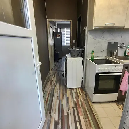 Apartment Flat In The Center Of Velikotarnovo,garibaldi *