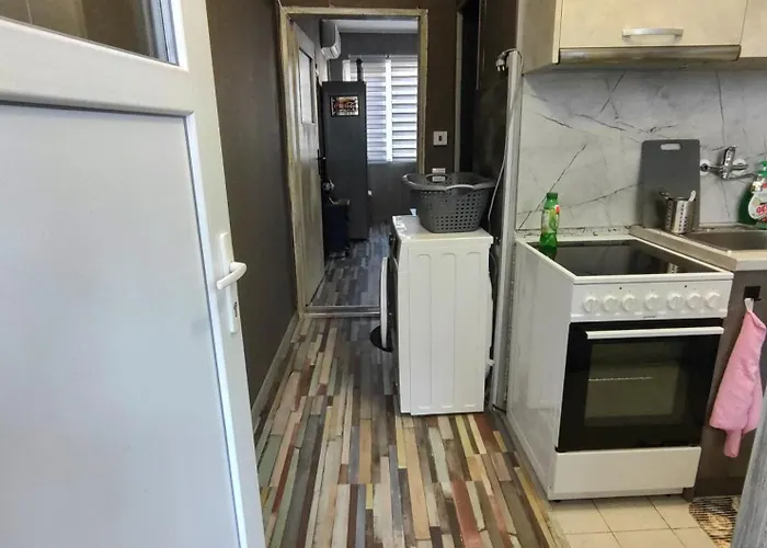 Apartment Flat In The Center Of Velikotarnovo,garibaldi *