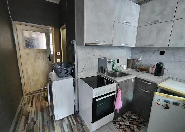 Apartment Flat In The Center Of Velikotarnovo,garibaldi *